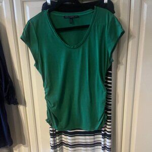 Green scoop neck tee